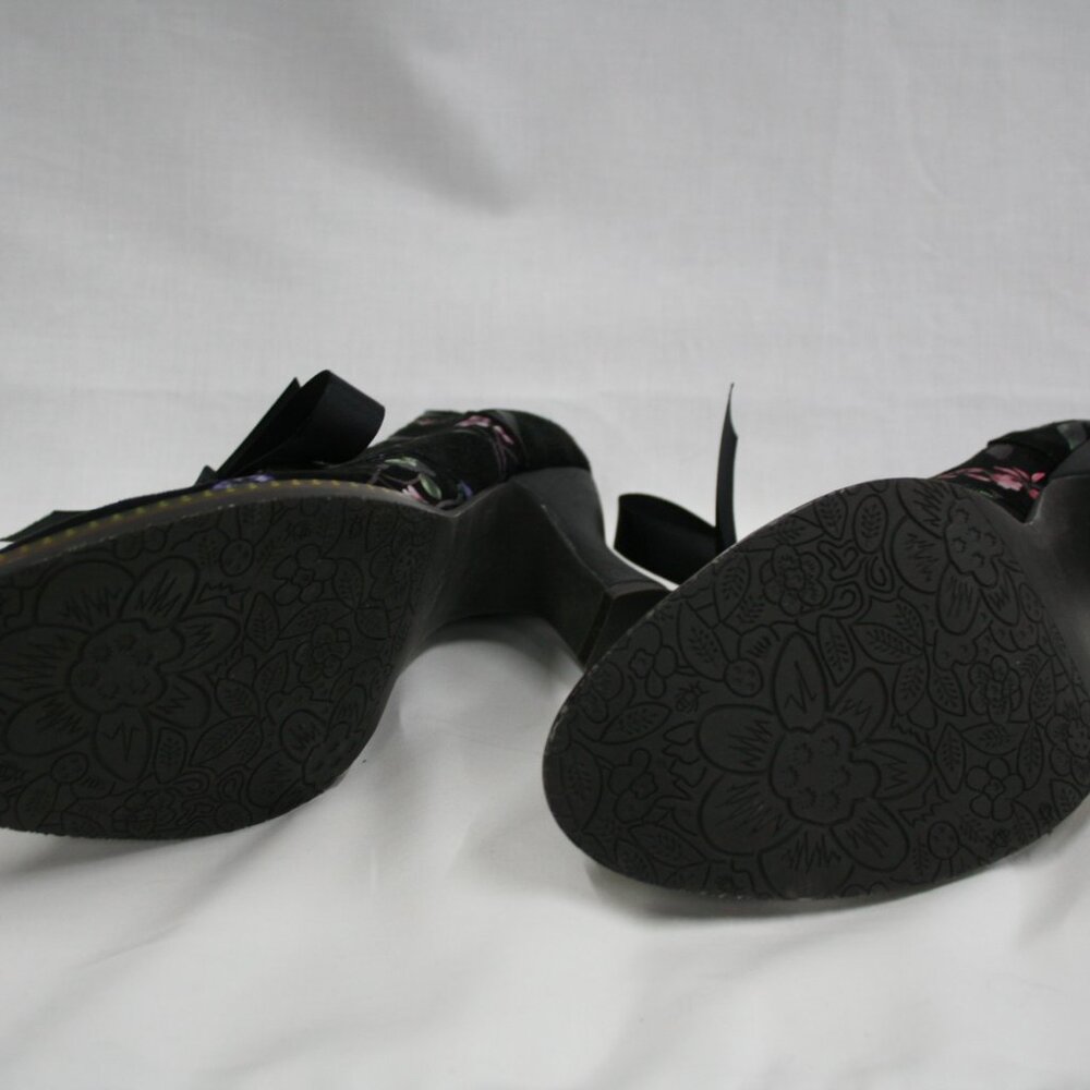 Vintage Chunky Kitten Heel Mary Jane Shoes - Picture 2 of 8